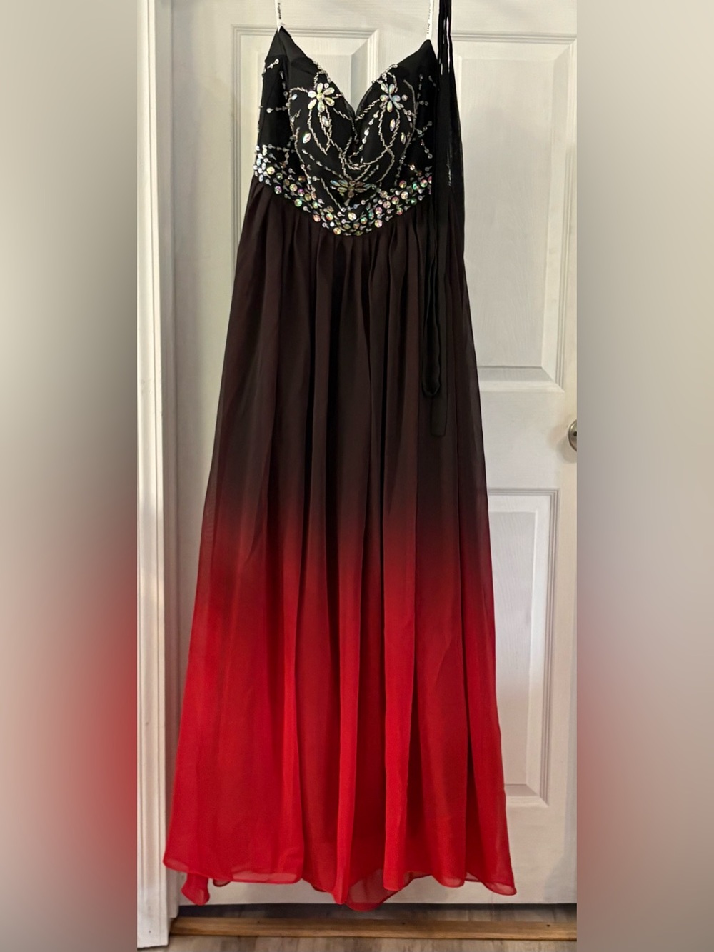 Elegant Ombre Red to Black Beaded Evening Dress
